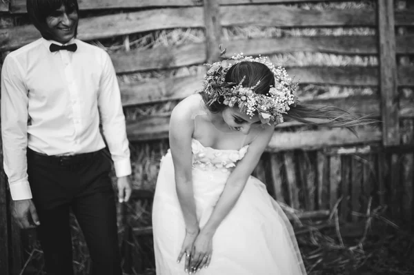 Bájos menyasszony és a vőlegény — Stock Fotó