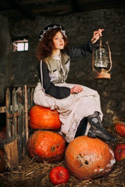 Cinderella kız bodrum katında kabaklar