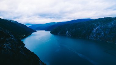 Norveç turistik yer yaz görünümü 
