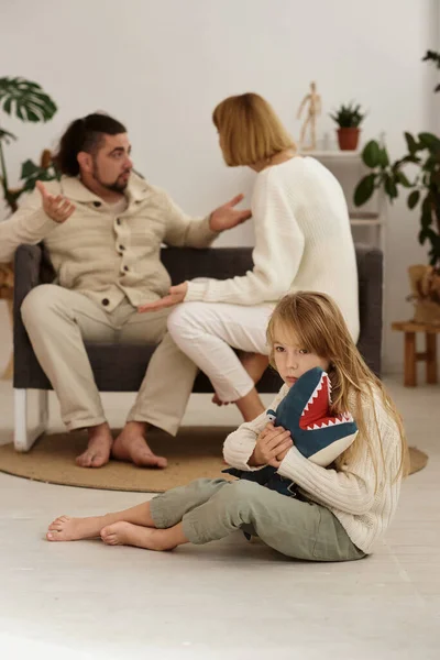 Familie Löst Probleme Beim Psychotherapeuten — Stockfoto