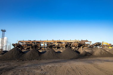 Madencilik ve işleme entegre çalışmalarında sınıflandırıcılarla cevher giydirme tedavisi