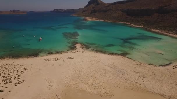 Légi videó a Balos beach, Crete, Görögország — Stock videók