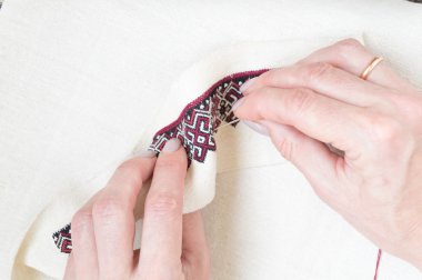 Nakış parçası. İplik, kumaş.