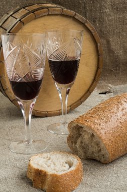 Octave ve iki kadehlerin Sivas'tan üzerinde vardır