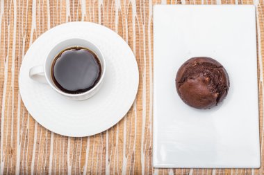 Vegan çikolatalı muffin