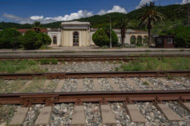 Abhazya. Tsandripsh. Tren istasyonu..