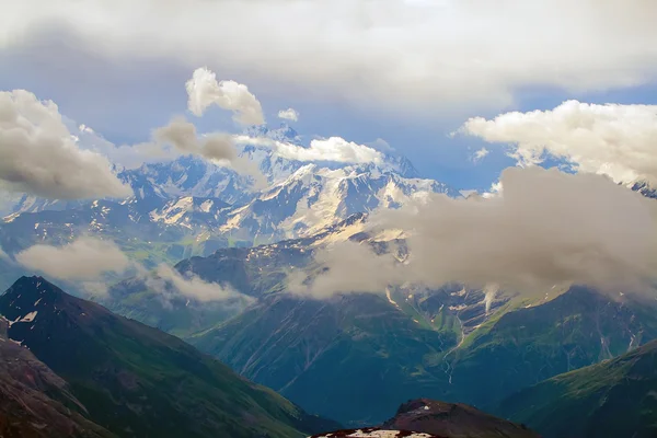 karla kaplı dağ manzaralı panoramik fotoğraf