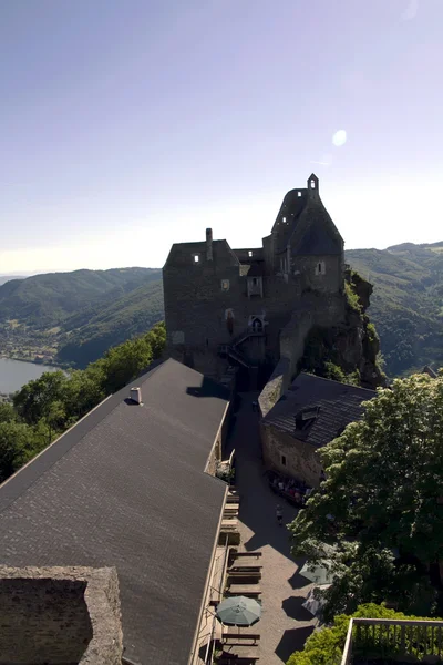 Castle, panorama, nehir, dağlar.