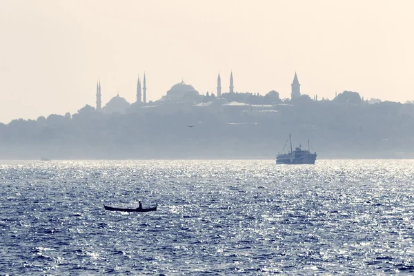 İnanılmaz romantik manzara, eski Minare
