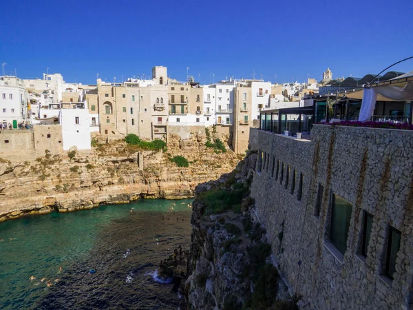 Widok Plażę Stare Miasto Polignano Mare Apulia Włochy — Zdjęcie stockowe