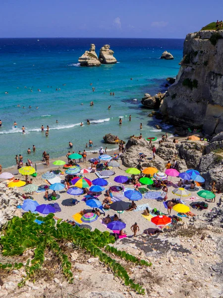 Torre Dell Orso Itálie Srpna 2021 Letecký Pohled Přeplněnou Pláž — Stock fotografie