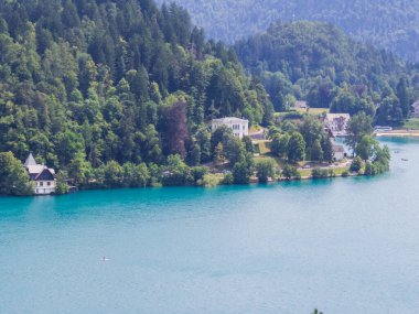 Bled Gölü manzarası. Slovenya, Bled 'de