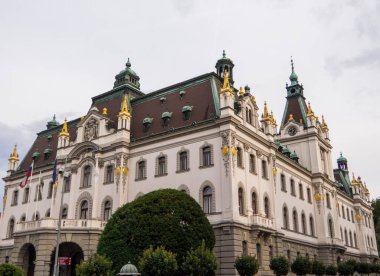 Kongre Meydanı 'ndaki Ljubljana Üniversitesi manzarası. Ljubljana, Slovenya 'da