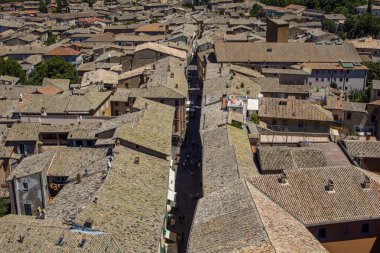 İtalya 'nın eski Orvieto kentinin havadan görünüşü