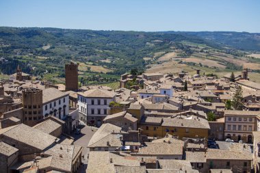İtalya 'nın eski Orvieto kentinin havadan görünüşü