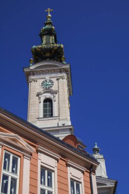 Sırbistan 'ın Novi Sad kentindeki Aziz George Katedrali manzarası