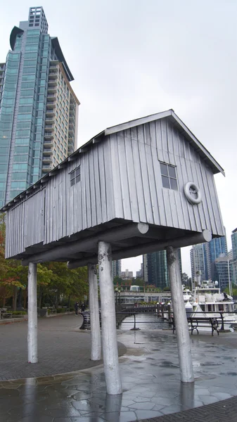 VANCOUVER - SETEMBRO 2014: Casa sobre palafitas em Harbour Green Park — Fotografia de Stock