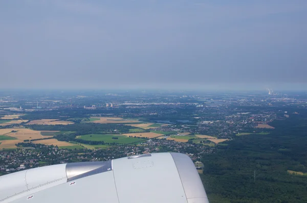 Düsseldorf - 22. Juli 2016: singapore airlines airbus a350 start — Stockfoto