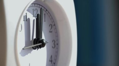 Çekimleri Saat Zamanlaması ile Kapat Hızla Saniyelerin ve Dakikaların Geçişi.