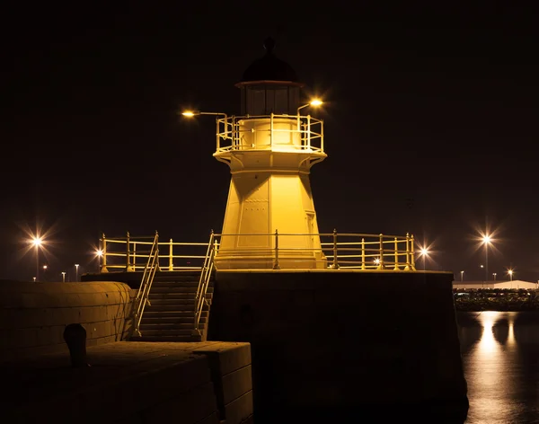 Faro en la noche — Foto de Stock