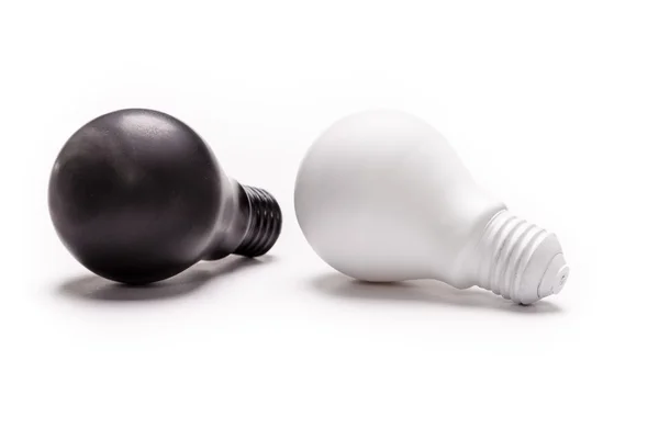 Beyaz zemin üzerine boyalı Işık Ampüller