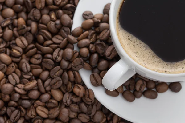 Kahve bardağı ve kahve.