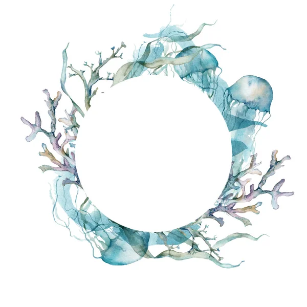 Acuarela marco submarino de medusas, laminaria y corales. Animales tropicales y plantas aisladas sobre fondo blanco. Ilustración acuática para diseño, impresión o fondo. — Foto de Stock
