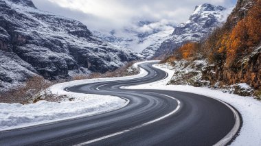 Kış dağlarında yol