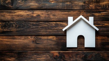 ev kahverengi ahşap zemin üzerinde