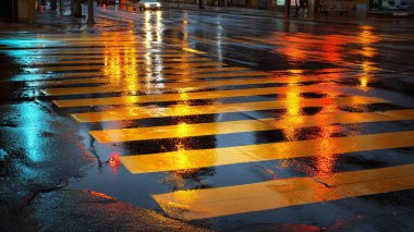 ıslak geceleri sokak