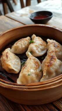 Lezzetli Asya yemeklerinin yakın görüntüsü