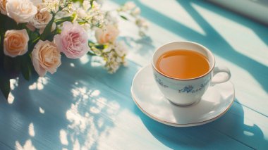 Masada bir fincan çay.