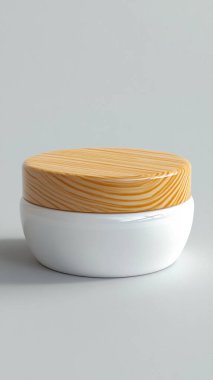 beyaz yuvarlak plaka, hafif arka planda yuvarlak saplı.