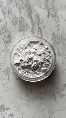 Bir kavanoz doğal toz.