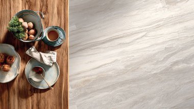 Mermer tablonun üst görünümü, boşluğu kopyala.