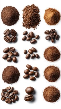 Farklı kahve çekirdekleri, beyaz arka planda izole edilmiş.