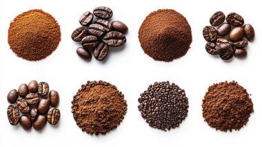 Beyaz kaselerdeki farklı baharatlar.