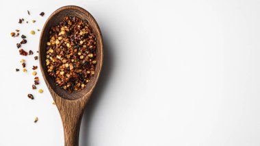 Kaşığı kara biber