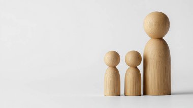 Ahşap insan figürleri. Takım çalışması ve işbirliği kavramı.