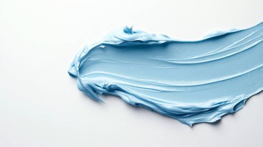 Beyaz arka planda izole edilmiş ruj ya da akrilik boya lekesi. mavi ve kırmızı.