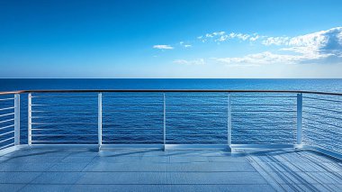 Bir gemi güvertesiyle deniz manzarası