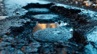 çatlaklardaki yol, kapat - kapat, soyut arkaplan