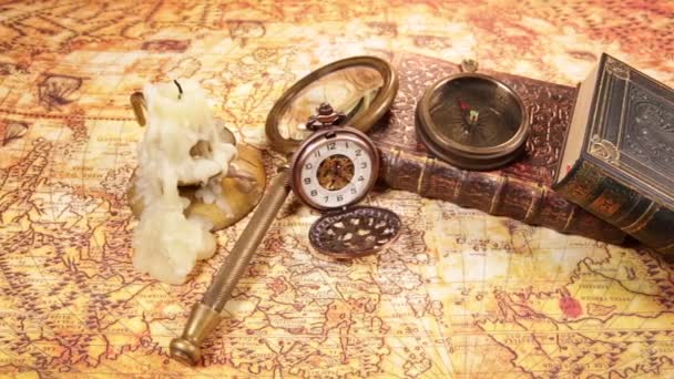 Horloges anciennes sur la carte 