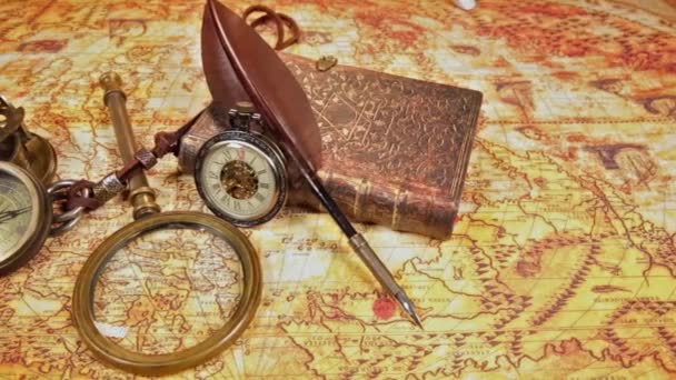 Horloges anciennes sur la carte 