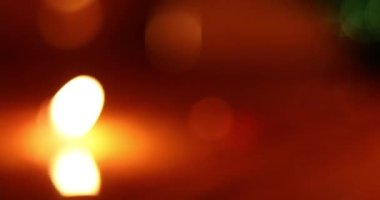 Koyu kırmızı bokeh soyut arka plan. Noel örtüsü ya da arka plan için harika.