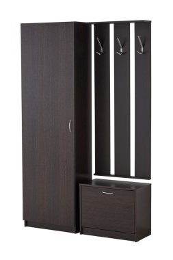 Şapka askısı, kabine ve üzerinde beyaz izole ayakkabı kabine.