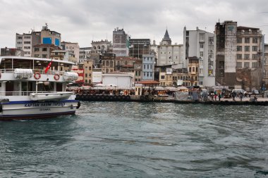 Yolcu teknesi feribot 