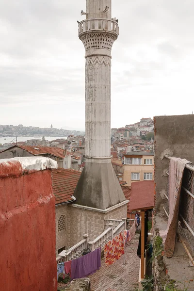 Istambul vista de rua . Fotos De Bancos De Imagens Sem Royalties