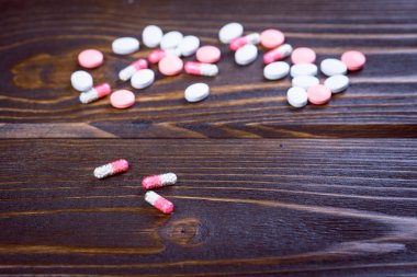 İlaç ilaç, tedavi sağlık için kapsayıcı içinde. 