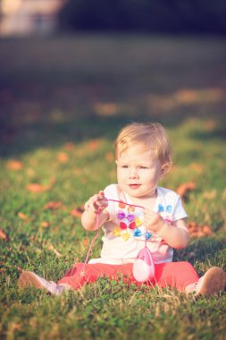 Mutlu aile yaz Park'ta hafta sonu